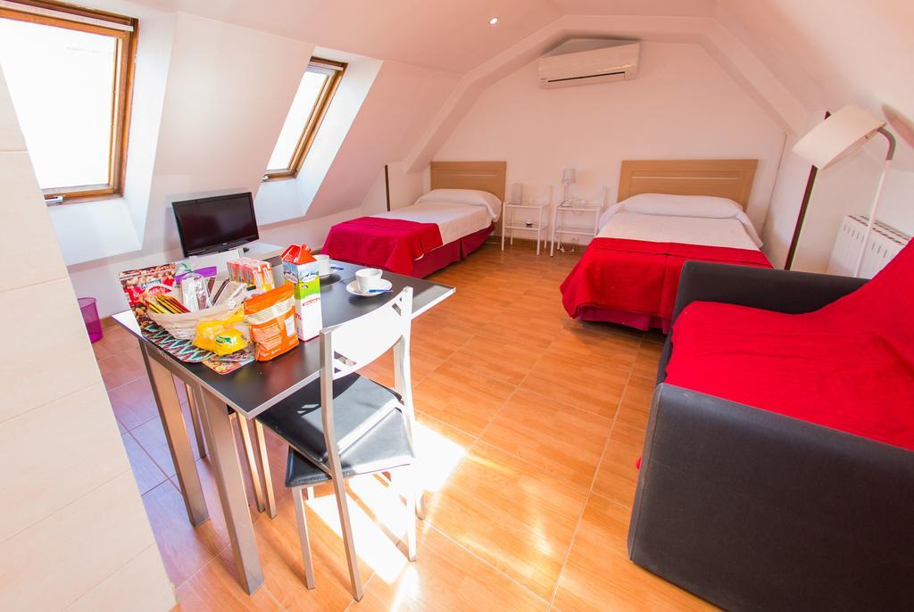 Apartamentos Madrid Centro Eksteriør bilde