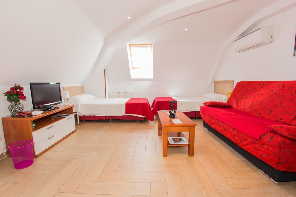 Apartamentos Madrid Centro Eksteriør bilde